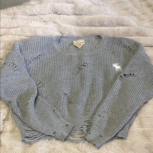 Abercrombie & Fitch Distressed Crewneck crop Sweater - Light Gray